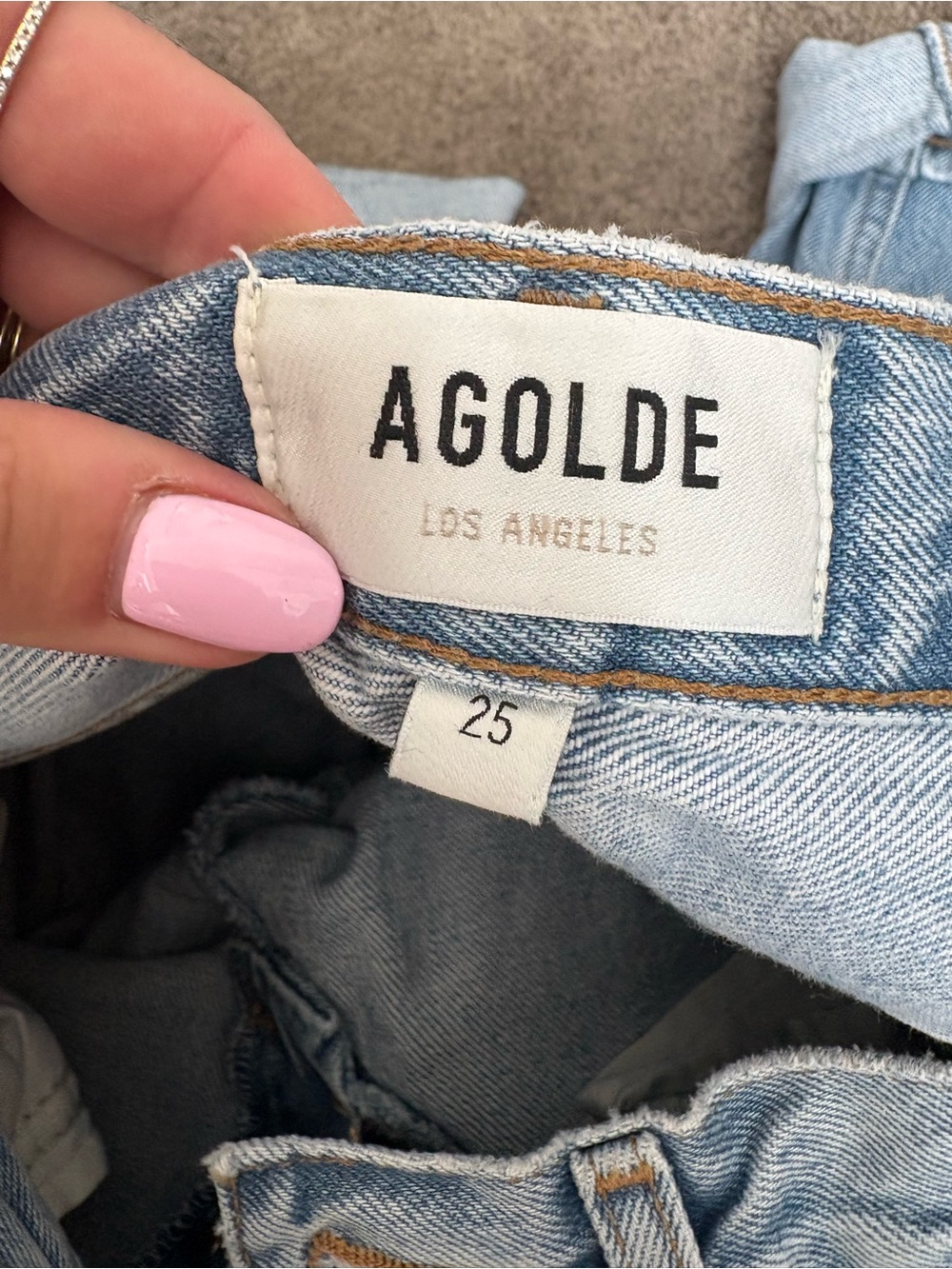 Agolde Dame Jean in light wash - Picture 4 of 6